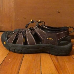Keen Water shoes Men’s 11 Newport Brown